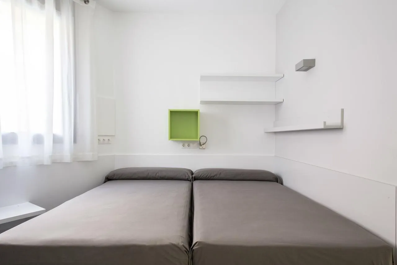 Residencia Universitaria Resa Barcelona Diagonal Apartment